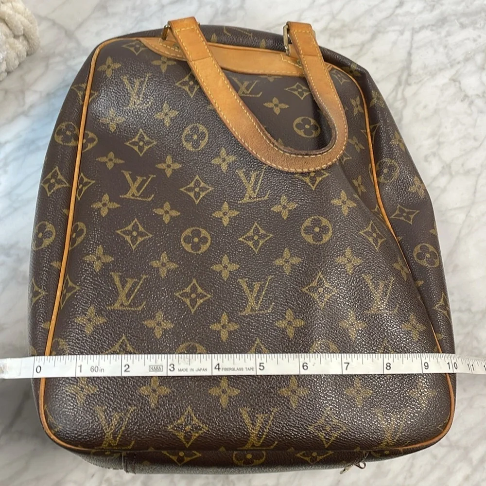 Louis Vuitton excursion bag
